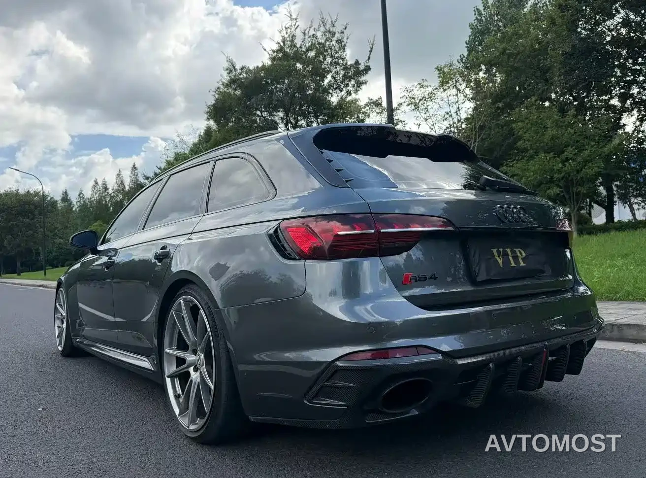 Audi RS 4 2021 RS4 Avant Obsidian Edition — фото 7
