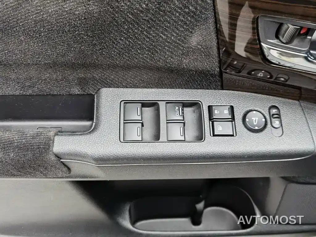 Honda Odyssey 2021 2.0L Sharp Comfort Edition — фото 7