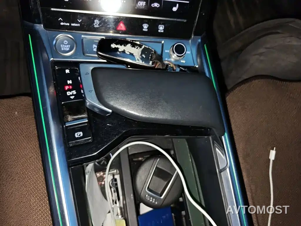 Audi e-tron (Import) 2019 55 quattro Technology — фото 13