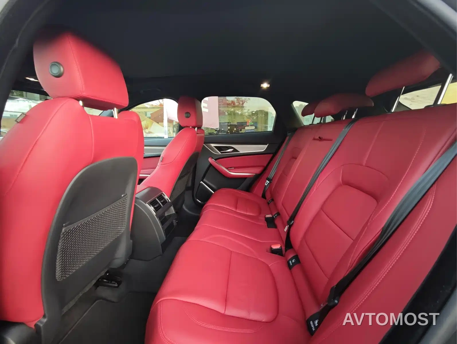 Jaguar F-PACE 2024 P250 R-Dynamic SE — фото 13
