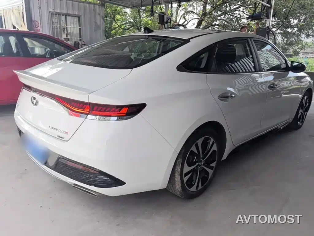Hyundai Fista 2021 280TGDi DLX Luxury Edition — фото 6