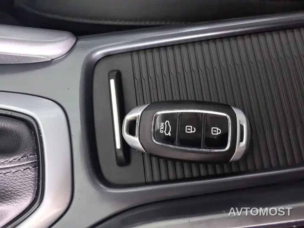 Hyundai Fista 2021 280TGDi DLX Luxury Edition — фото 8