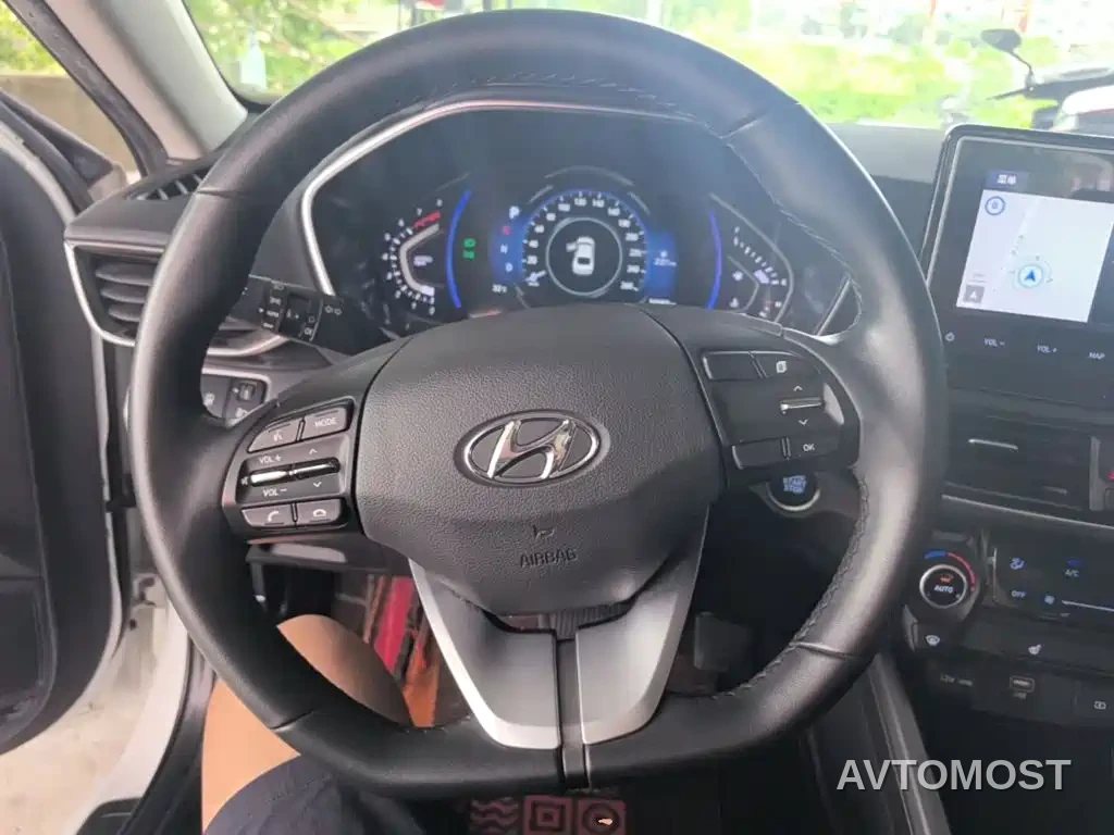 Hyundai Fista 2021 280TGDi DLX Luxury Edition — фото 10