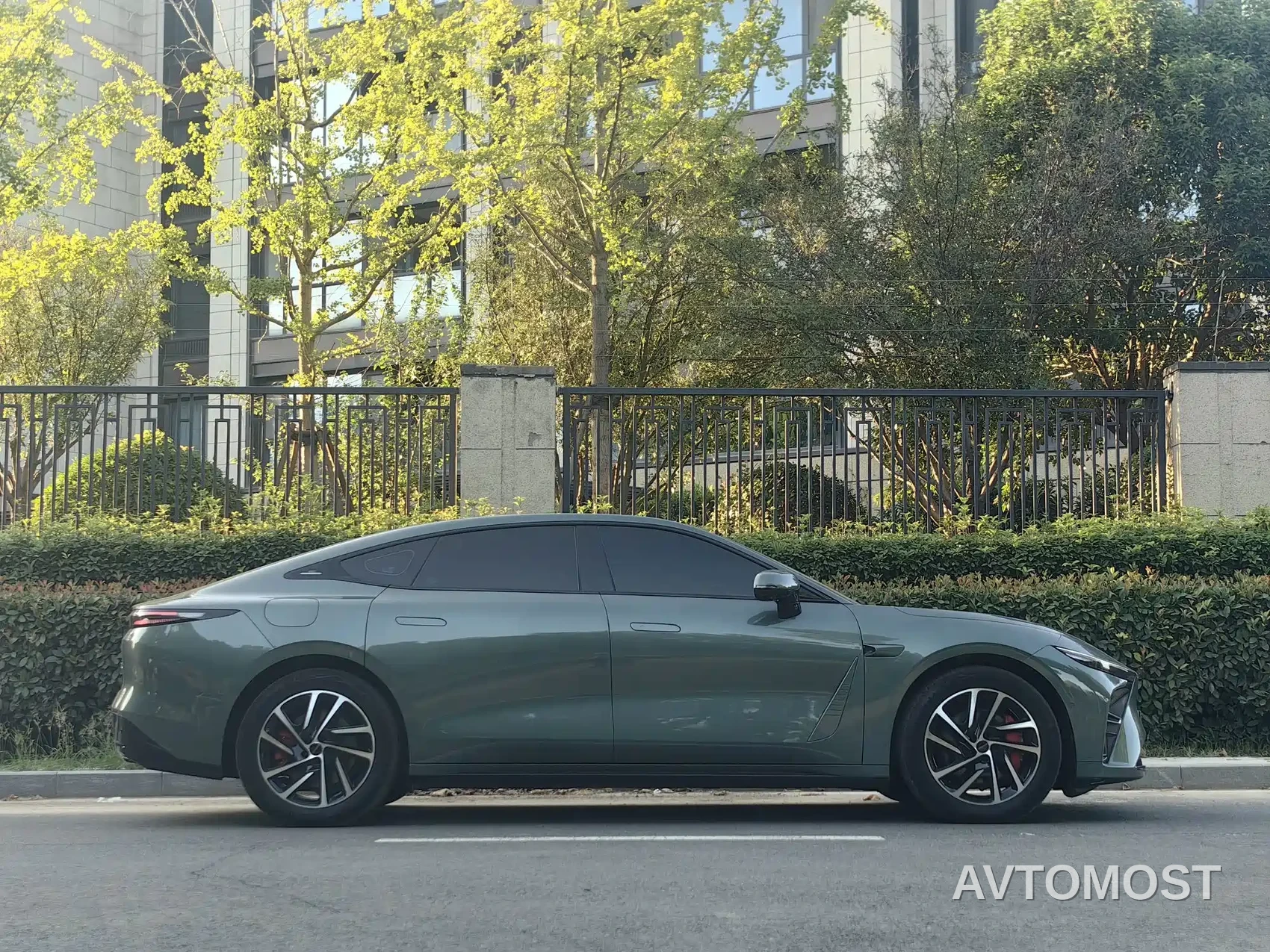 Exeed Exlantix ES 2025 Range Extender Pro Highway Assist — фото 4