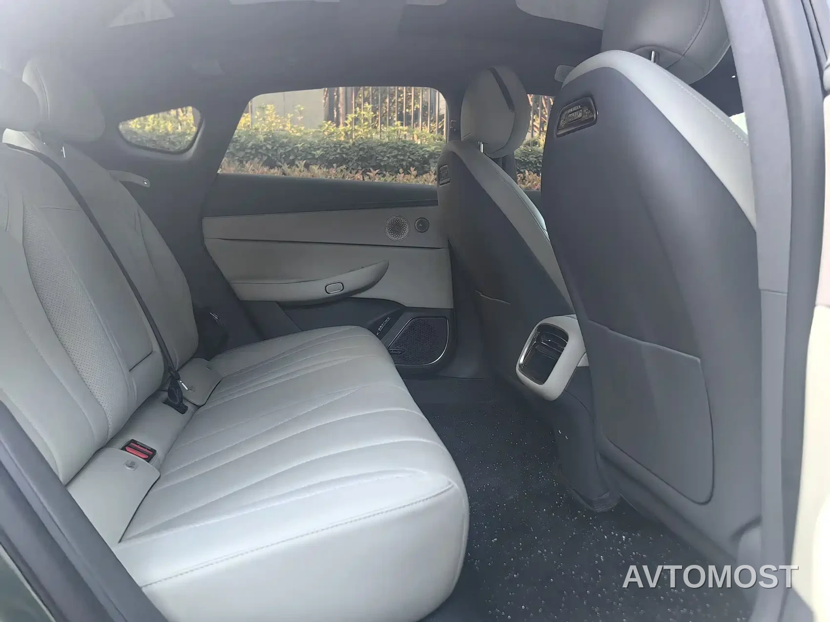 Exeed Exlantix ES 2025 Range Extender Pro Highway Assist — фото 12