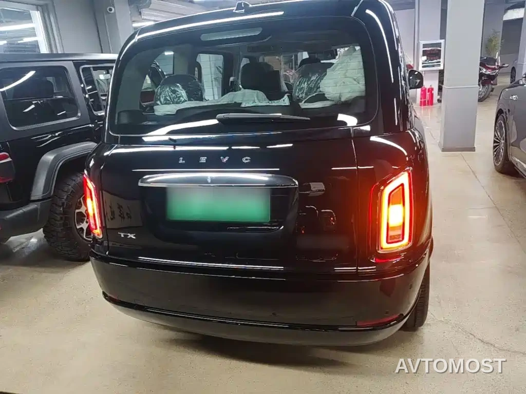 LEVC TX 2023 TX5 Extended Range Travel Edition — фото 6