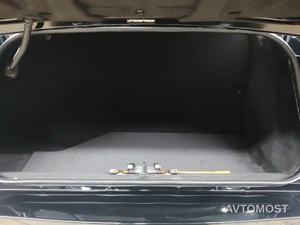 LEVC TX 2023 TX5 Extended Range Travel Edition — фото 19