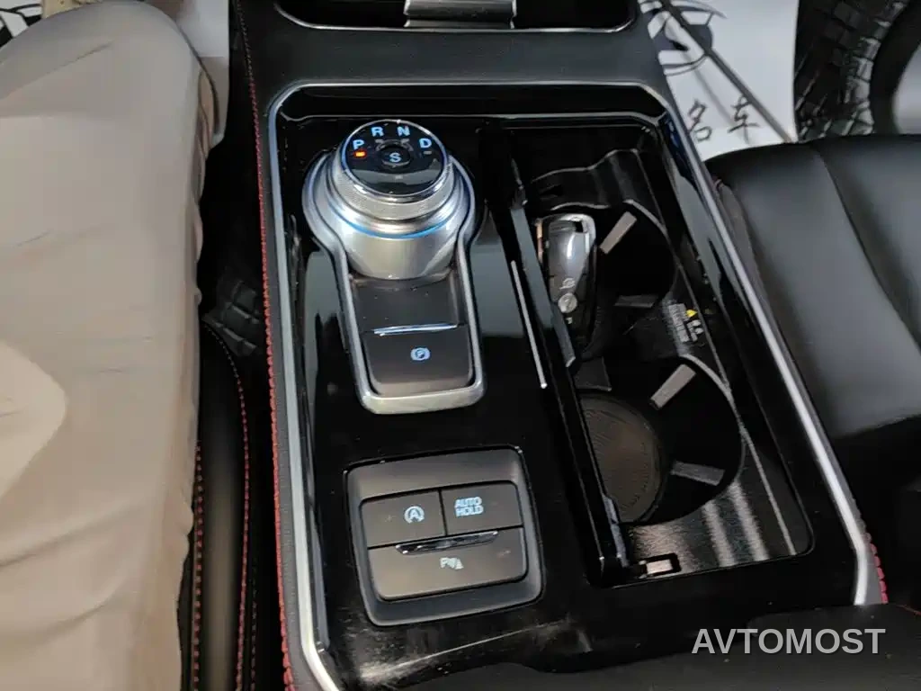 Ford Edge 2021 PLUS EcoBoost 245 AWD ST-Line 7-seater — фото 11