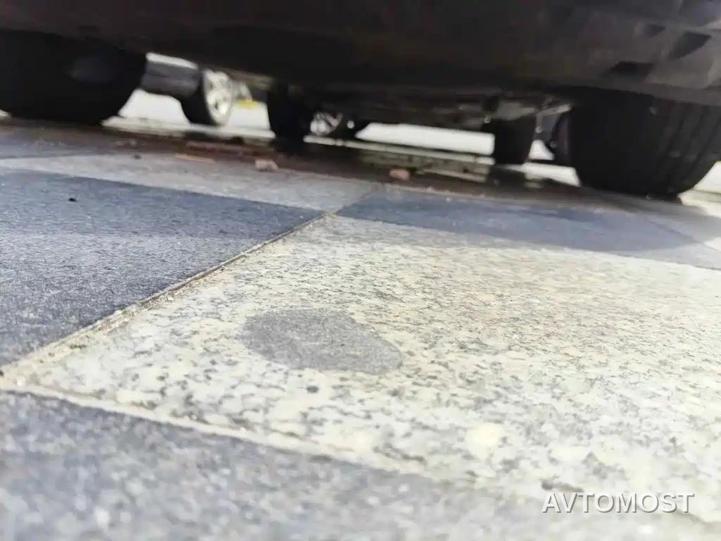Toyota RAV4 Rongfang Dual Engine E+ 2021 2.5L 4WD Flagship Pro — фото 10