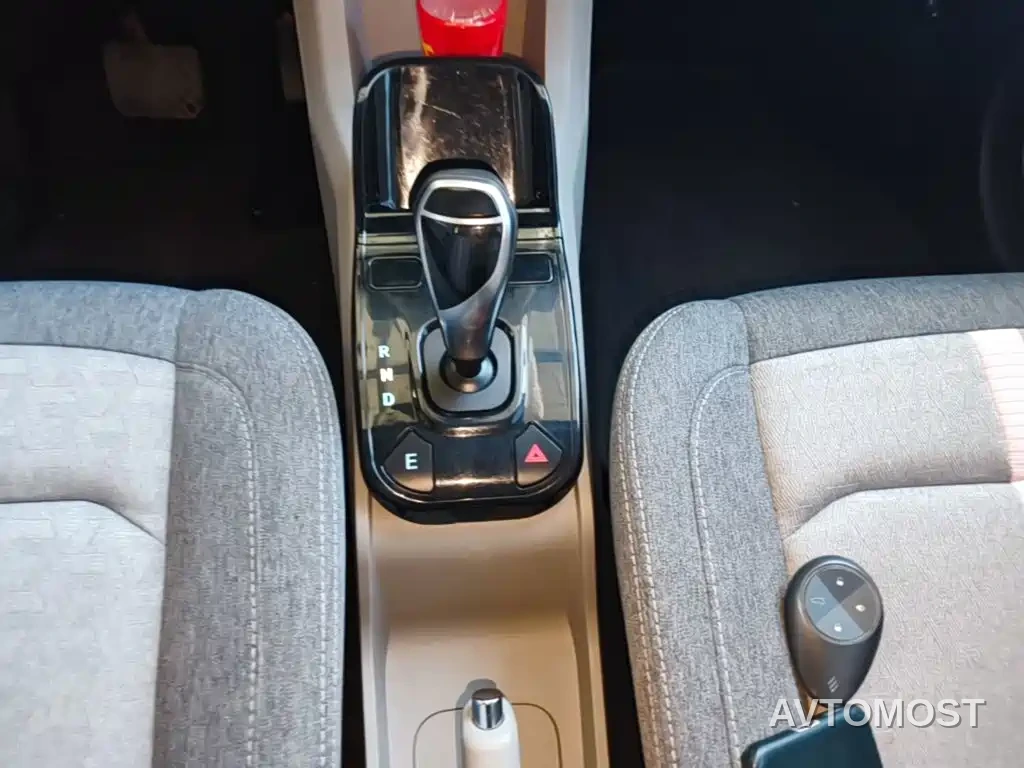 JMCG New Energy Yizhi EV3 2024 Youth Edition 330KM Comfort — фото 13