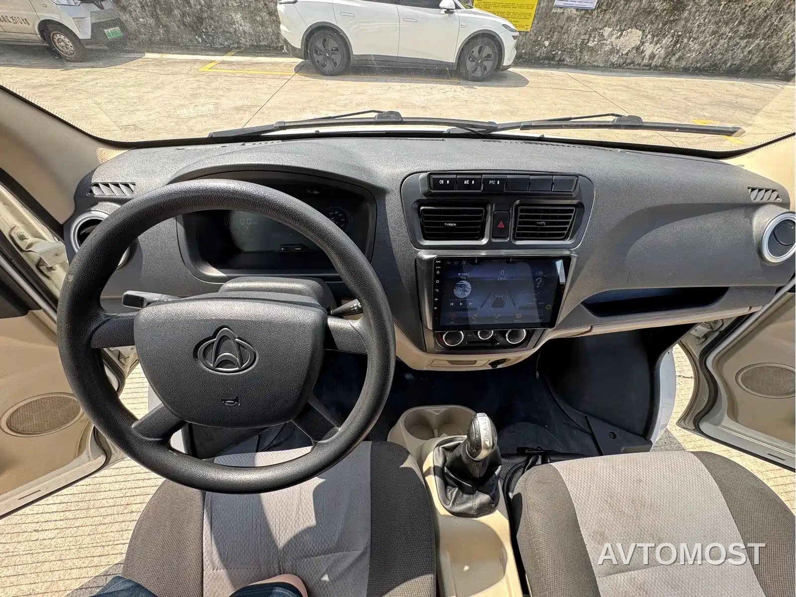 Changan Ruixing EM80 2022 Flat Roof Tailgate 2-seater 60kW 41.86kWh — фото 10