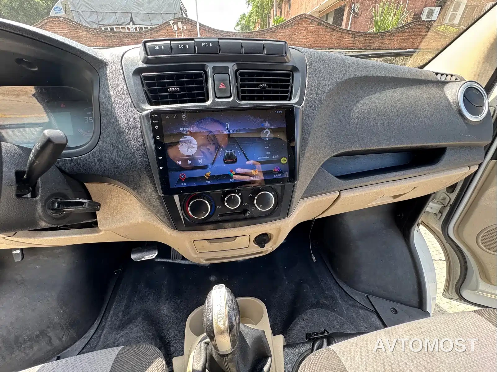 Changan Ruixing EM80 2022 Flat Roof Tailgate 2-seater 60kW 41.86kWh — фото 11