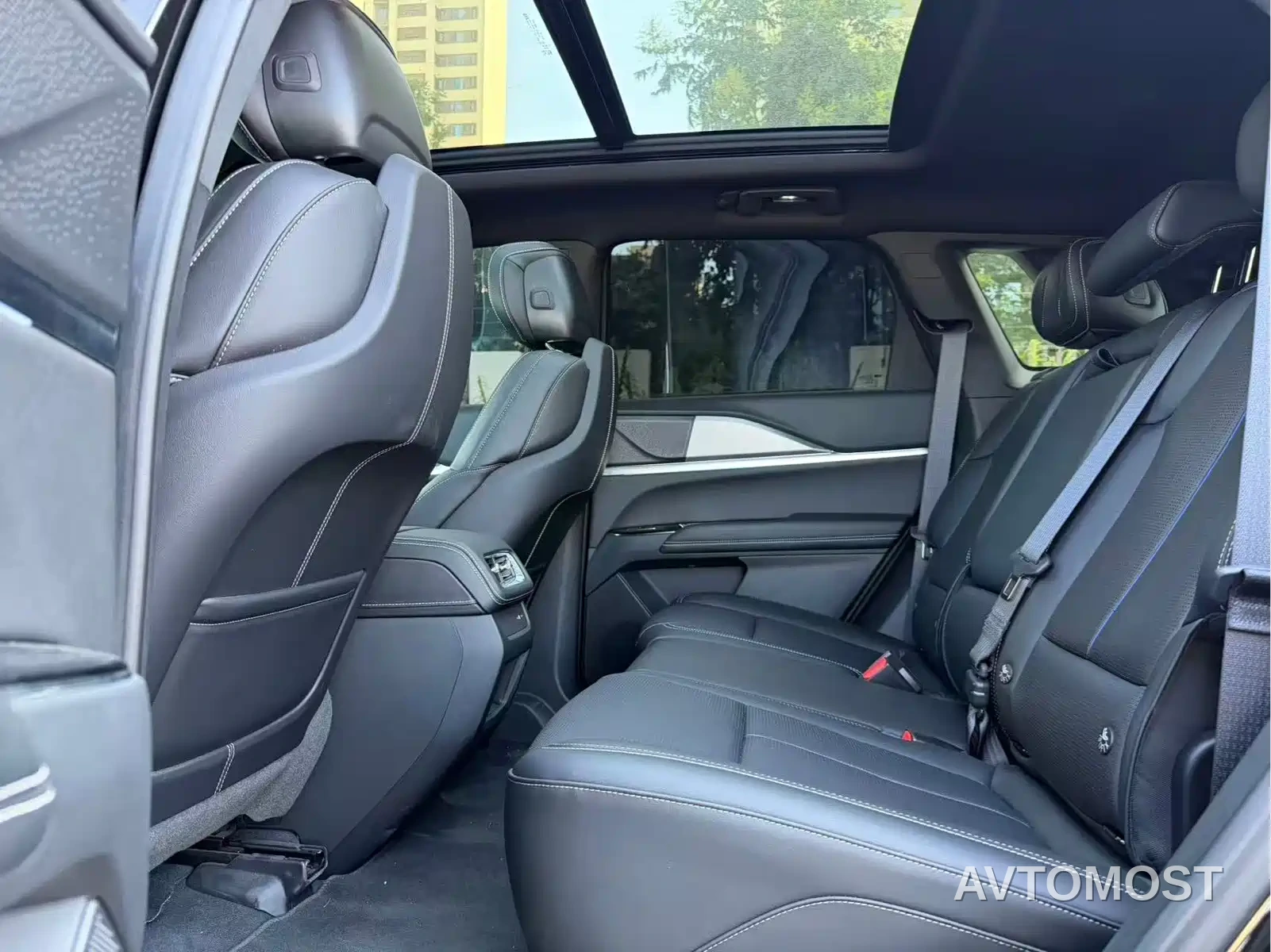 Cadillac XT5 2025 2.0T Luxury — фото 6