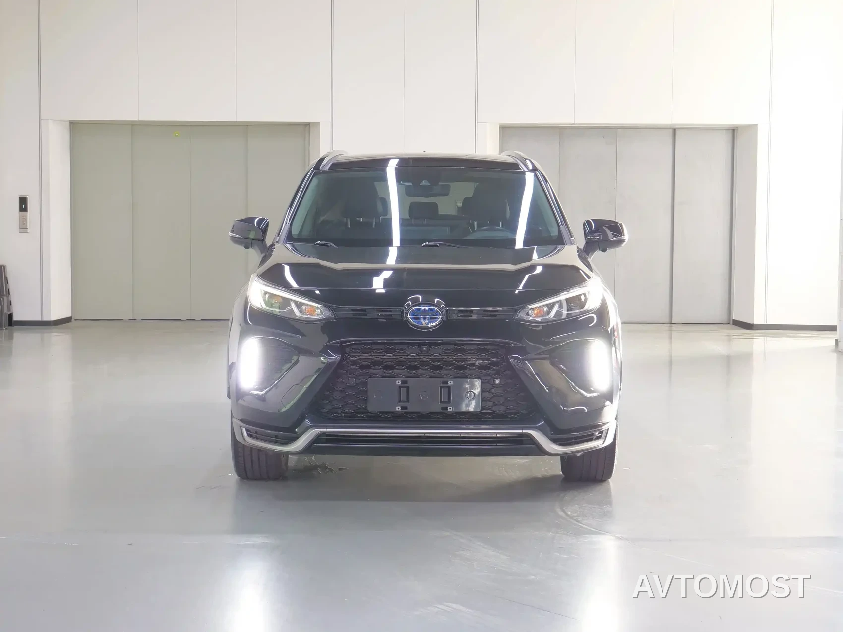 Toyota Wildlander New Energy 2021 High Performance Edition 2.5L 4WD Turbo Edition — фото 2