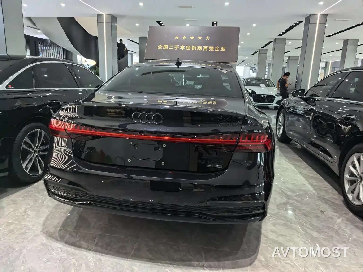 Audi A7L 2023 45 TFSI quattro S-line Black Warrior Edition — фото 8