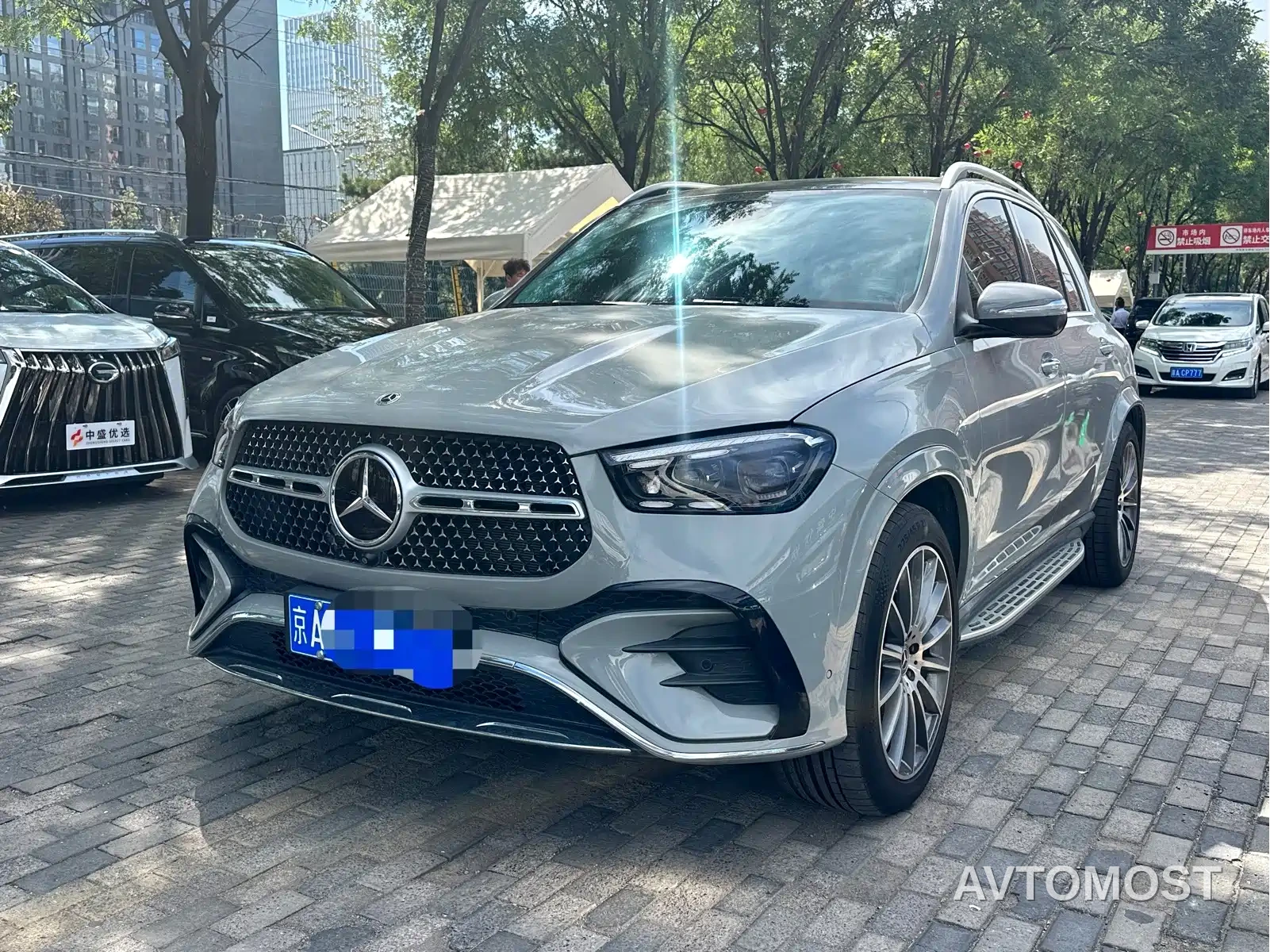 Mercedes-Benz GLE 2023 GLE 450 4MATIC Luxury — фото 1