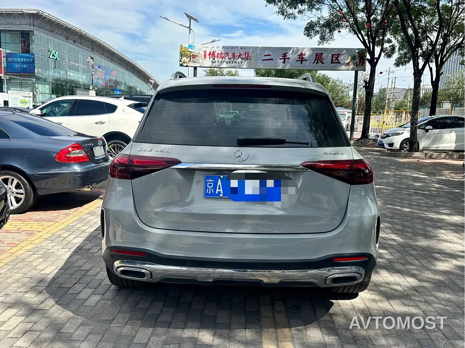 Mercedes-Benz GLE 2023 GLE 450 4MATIC Luxury — фото 9