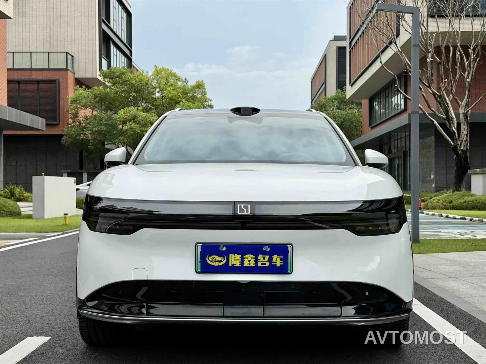 Zeekr 7X 2025 Model 75kWh RWD Smart Driving Edition — фото 2