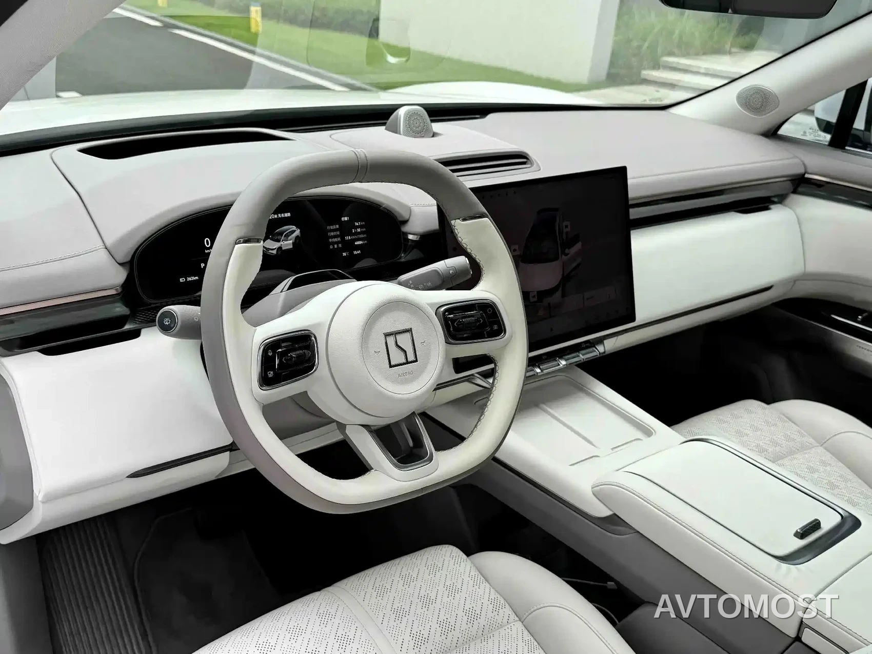 Zeekr 7X 2025 Model 75kWh RWD Smart Driving Edition — фото 6
