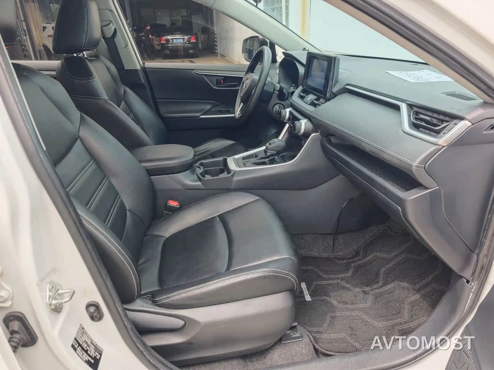 Toyota RAV4 Rongfang 2022 2.0L CVT 2WD Urban Edition — фото 14