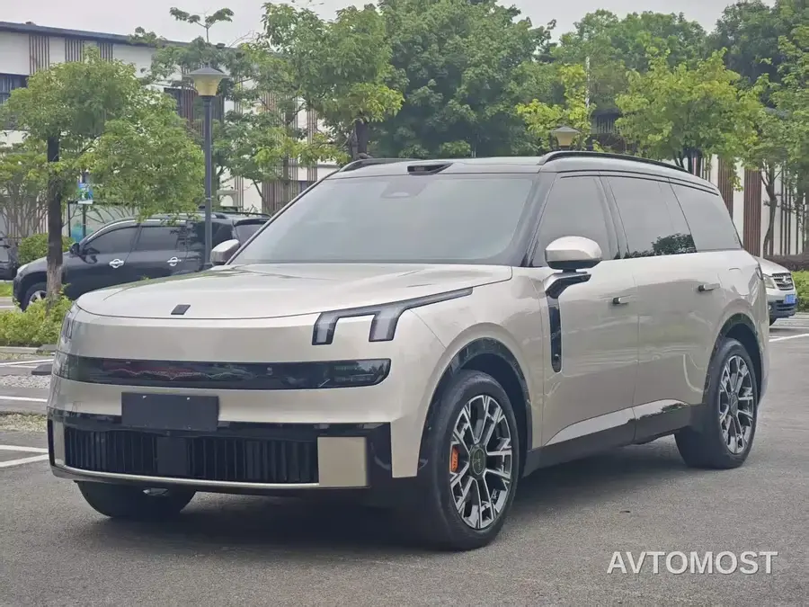 Lynk & Co 900 2025 1.5T Ultra