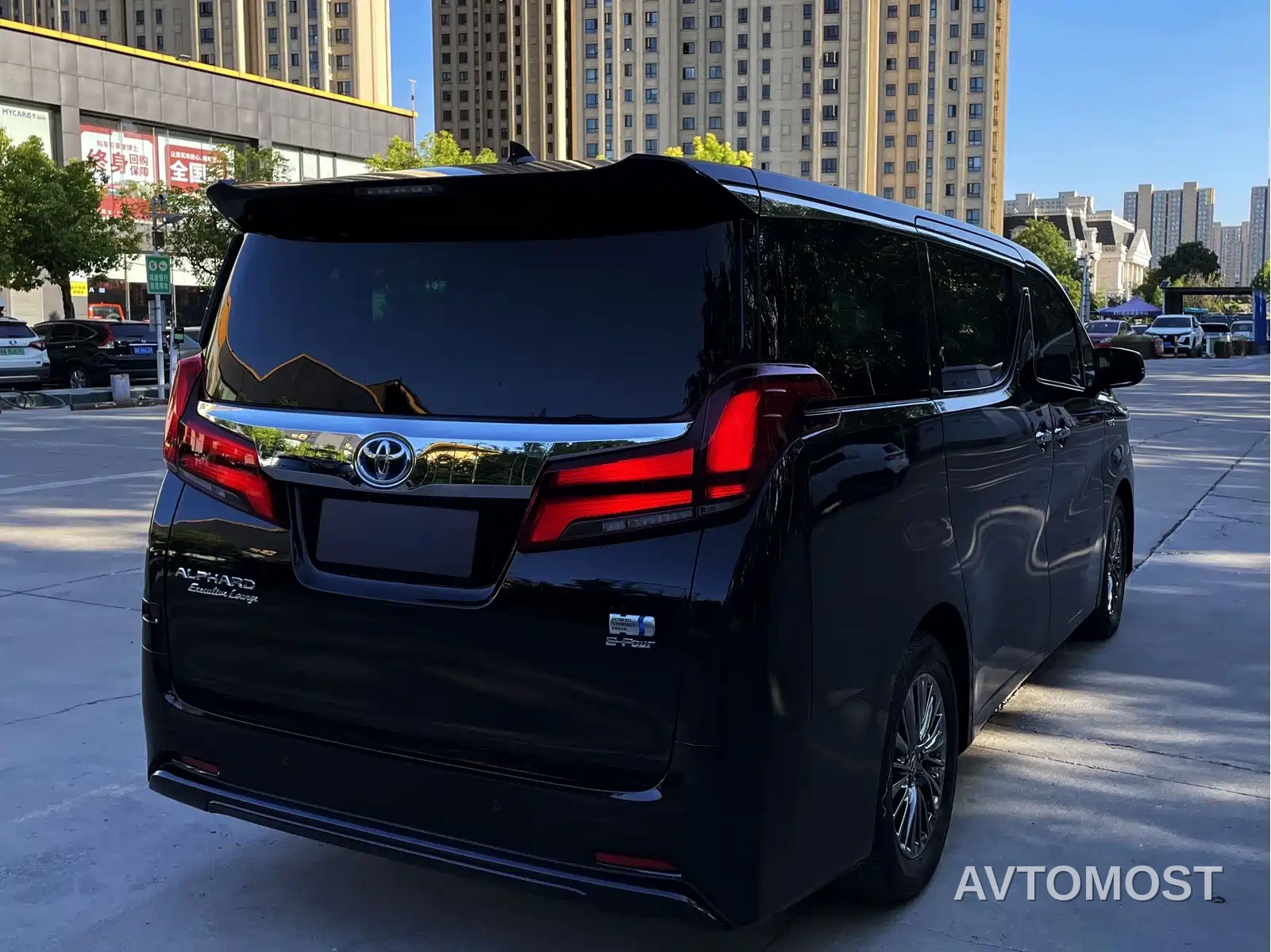 Toyota Alphard 2021 Hybrid 2.5L Premium — фото 5