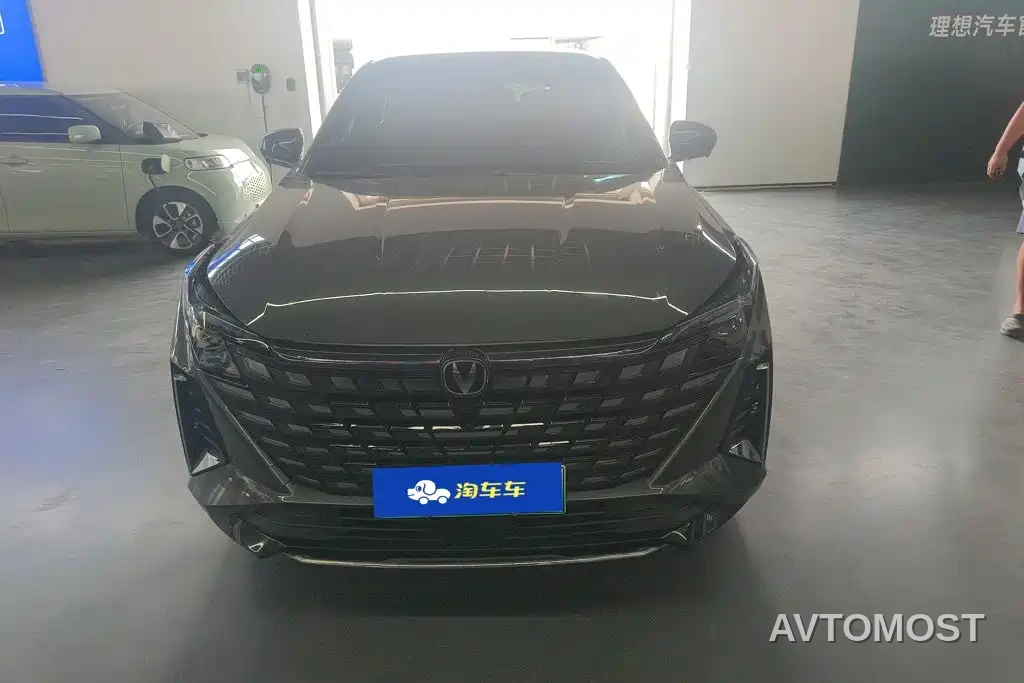 Changan UNI-Z New Energy 2024 Blue Whale Smart Electric iDD 125km Excellence Model — фото 2