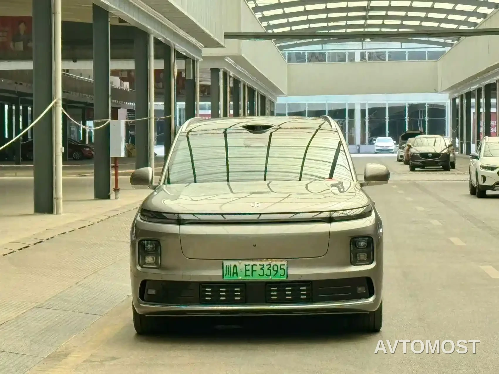 Leapmotor D Series 2026 Model Pure Electric 115kWh 6-Seater — фото 2
