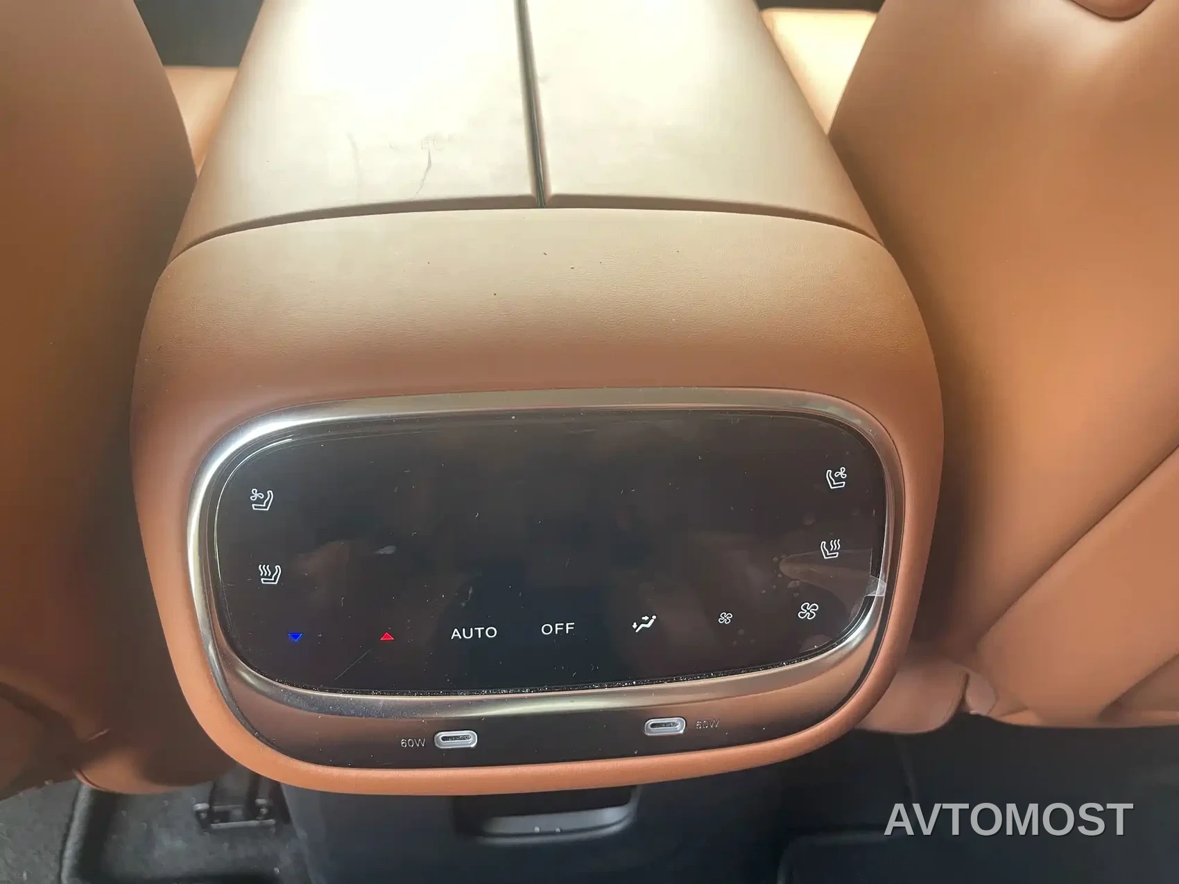 GAC Trumpchi Vision S9 2025 1.5T Hybrid Premium — фото 13