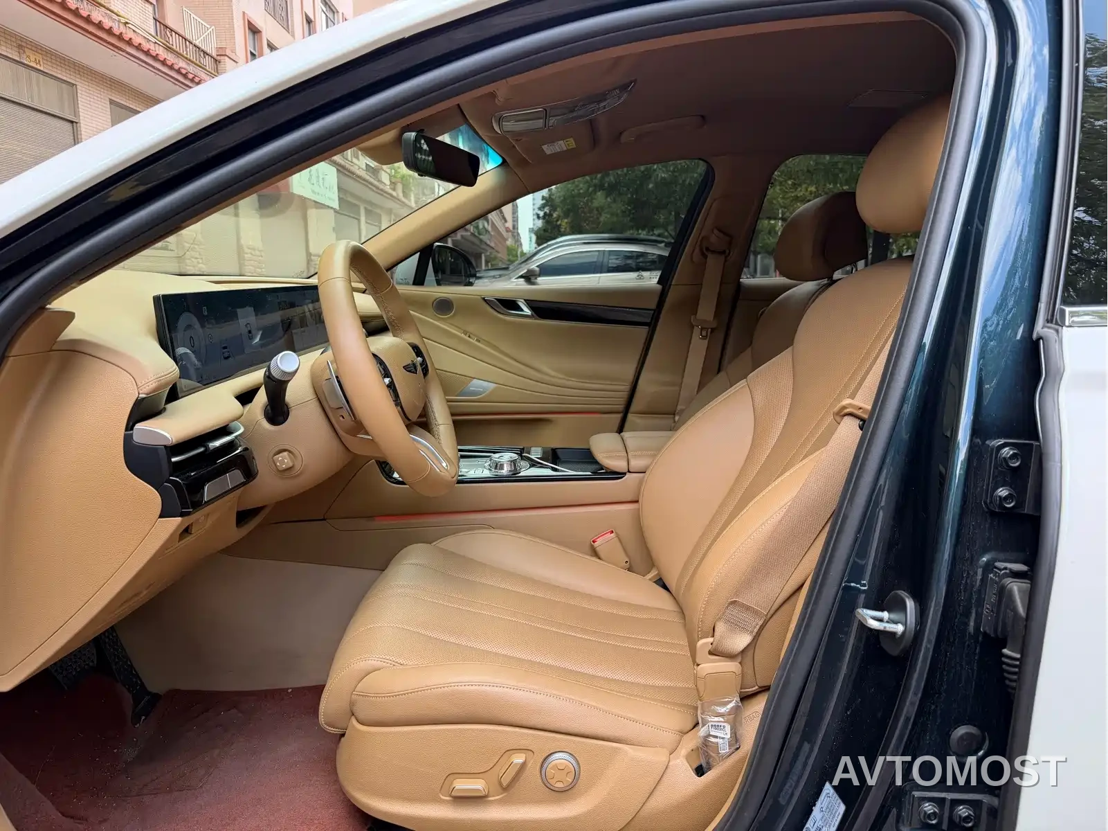 Genesis G80 2024 2.5T RWD Luxury — фото 4