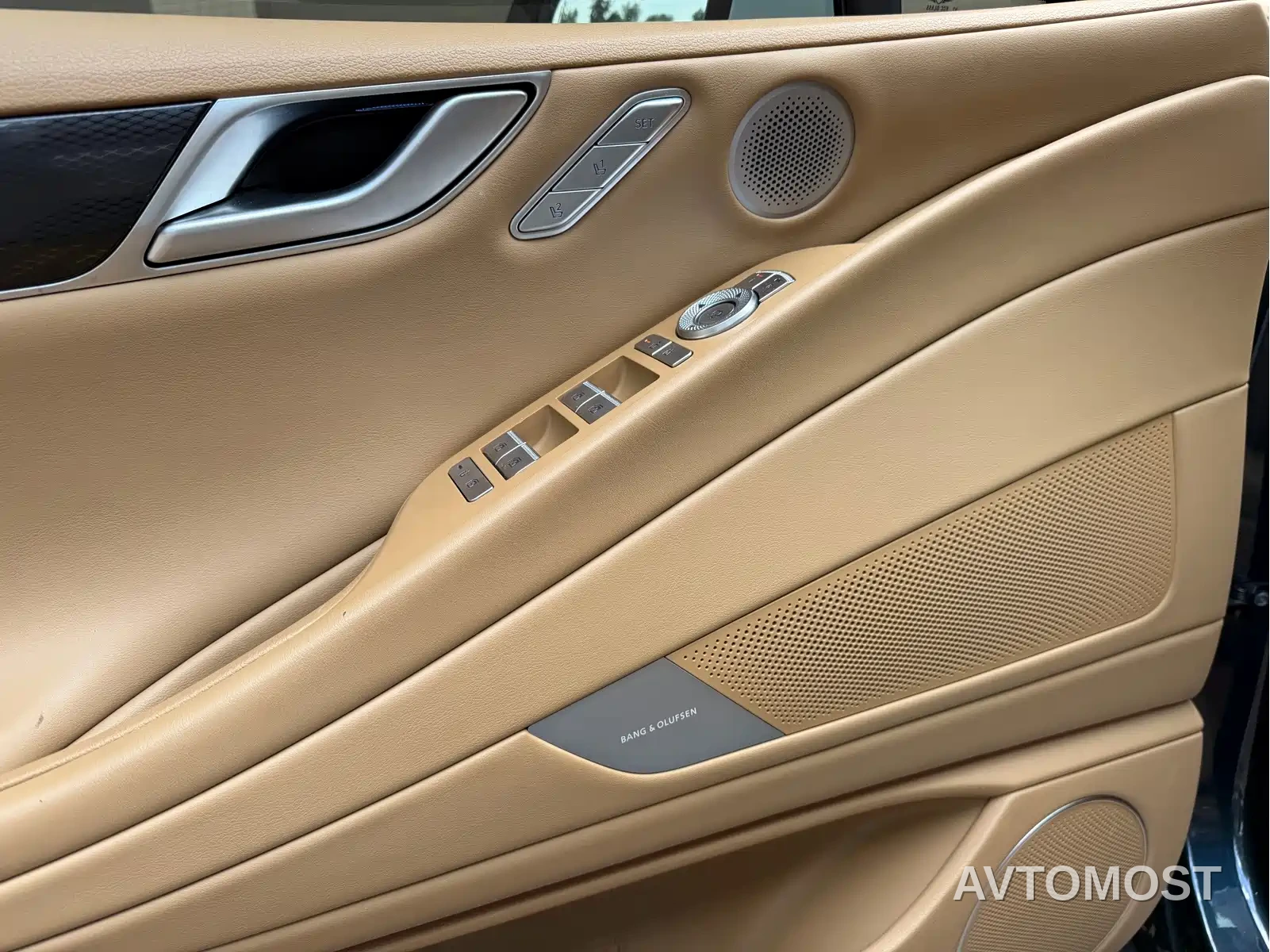 Genesis G80 2024 2.5T RWD Luxury — фото 13