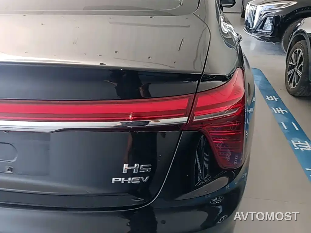 Hongqi H5 PHEV 2025 130 Super Hybrid Edition — фото 7