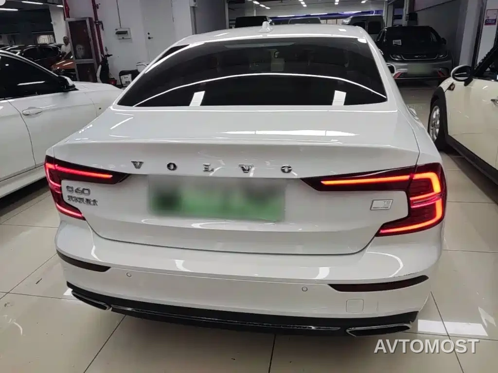 Volvo S60 Plug-in Hybrid 2022 T8 E-AWD Hybrid Intelligent Luxury Edition — фото 6