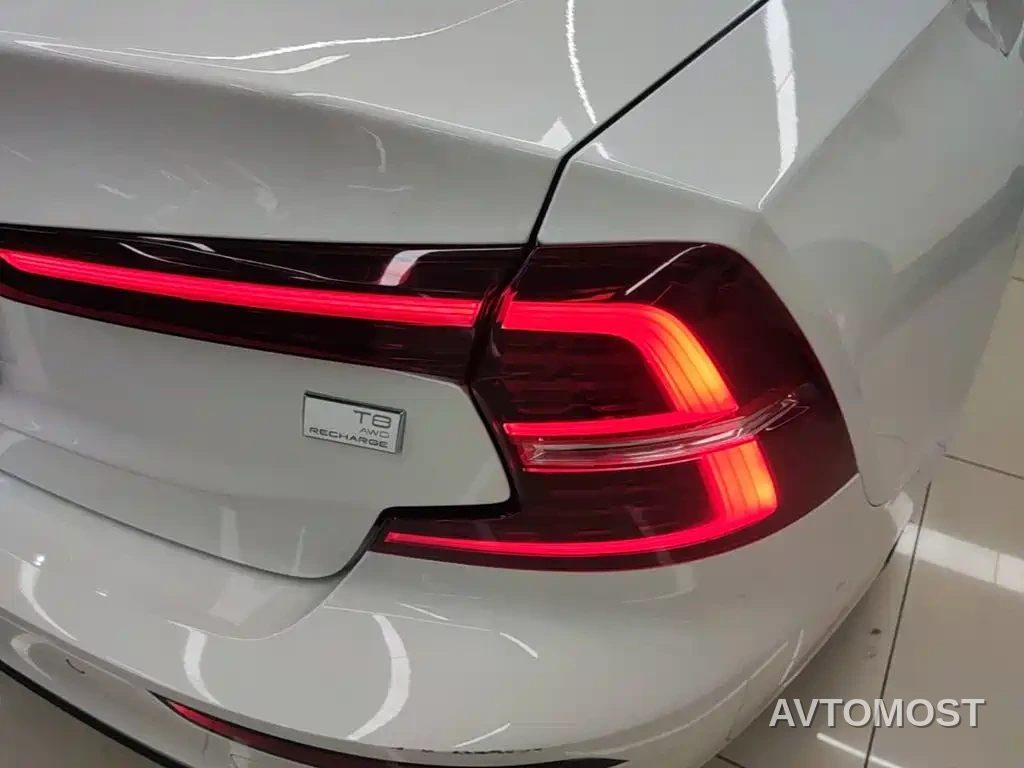 Volvo S60 Plug-in Hybrid 2022 T8 E-AWD Hybrid Intelligent Luxury Edition — фото 8