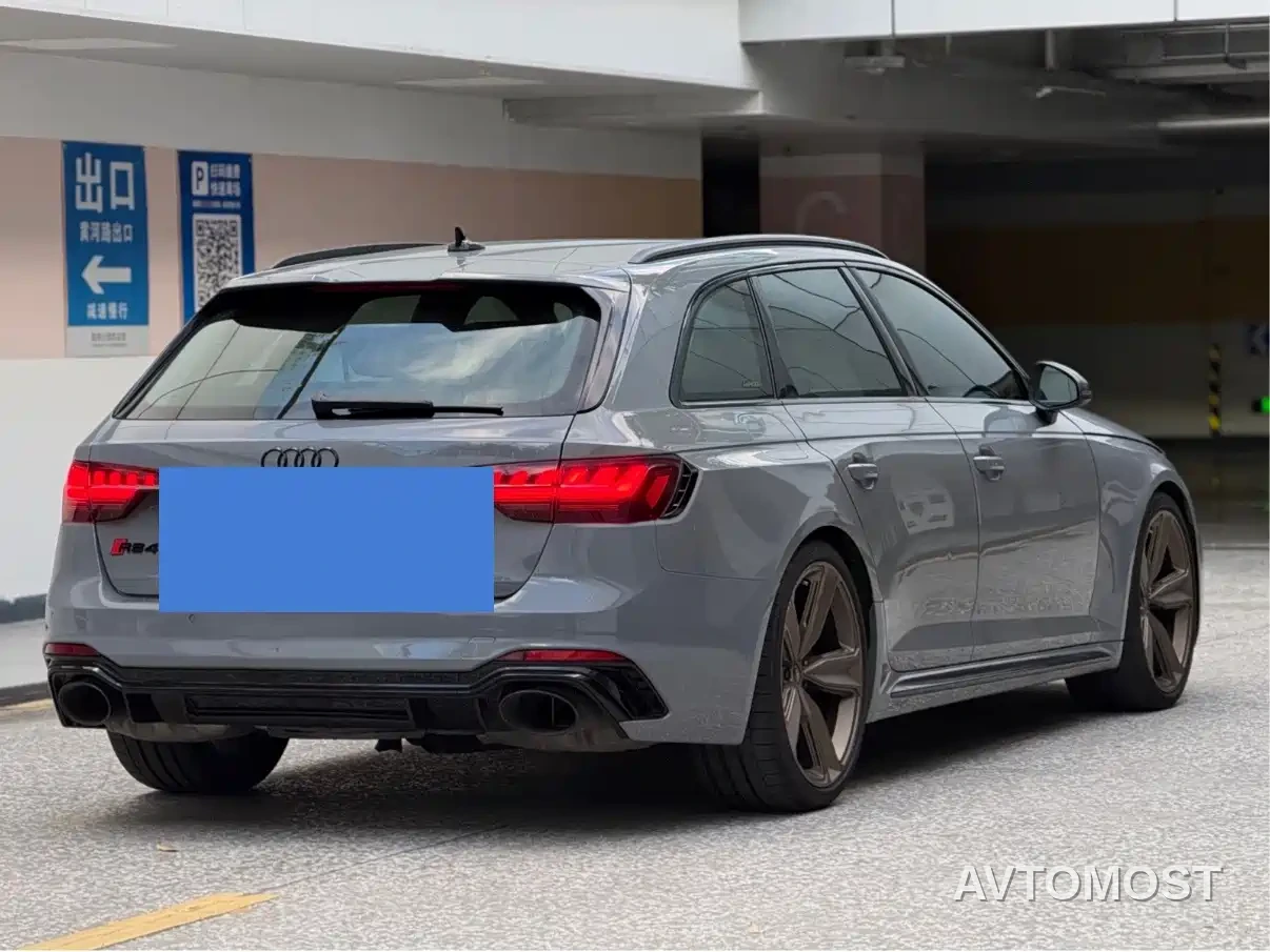 Audi RS 4 2023 Model RS4 Avant Obsidian Edition — фото 9