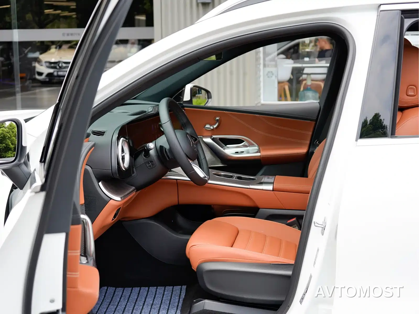 Mercedes-Benz GLC New Energy — фото 11