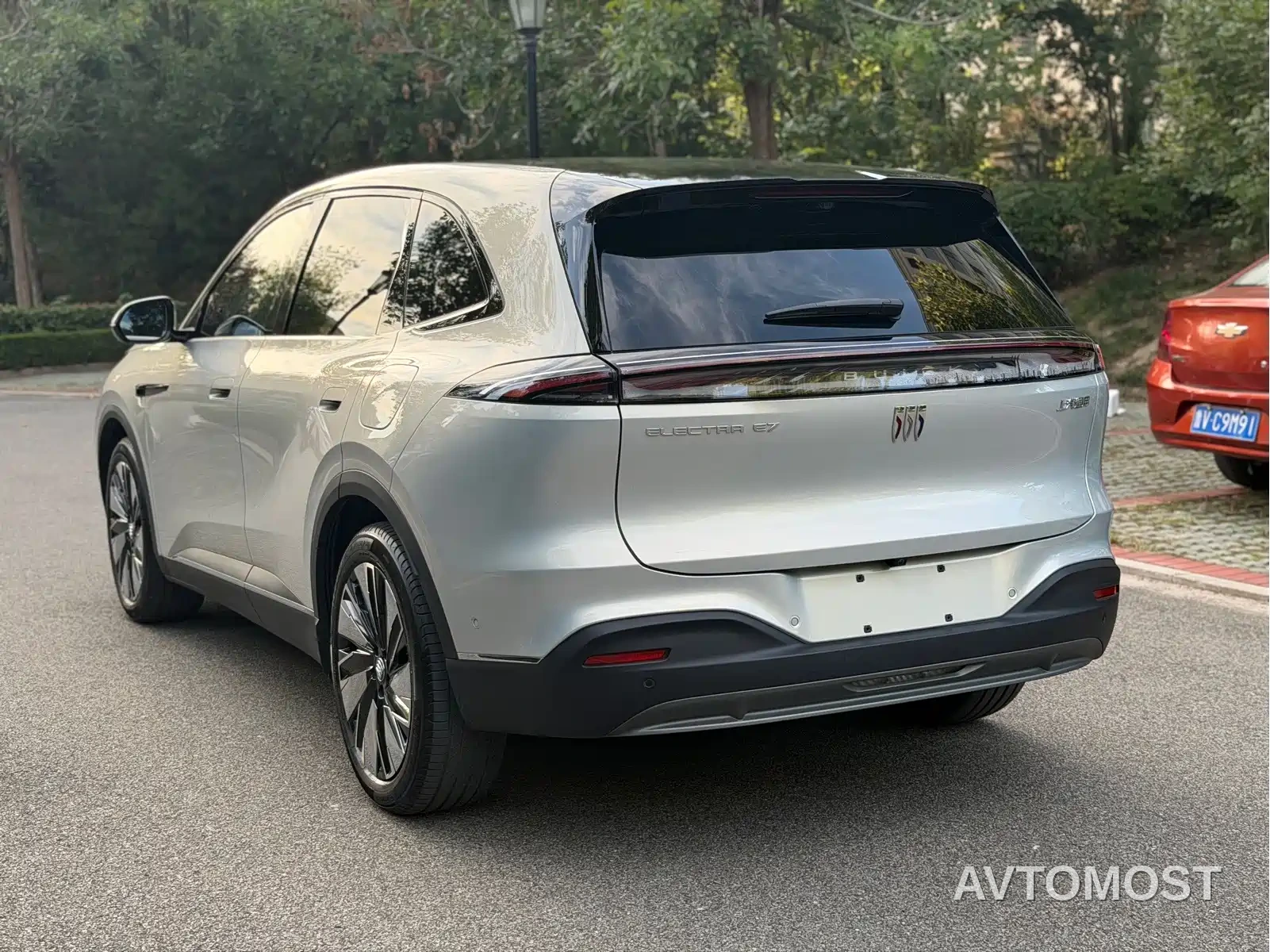Buick Zhijing E7 — фото 10