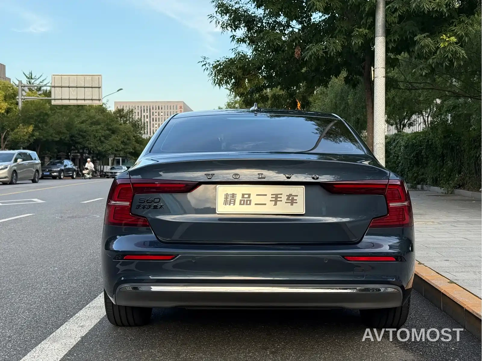 Volvo S60 2023 B4 Smart Vision Luxury Edition — фото 3
