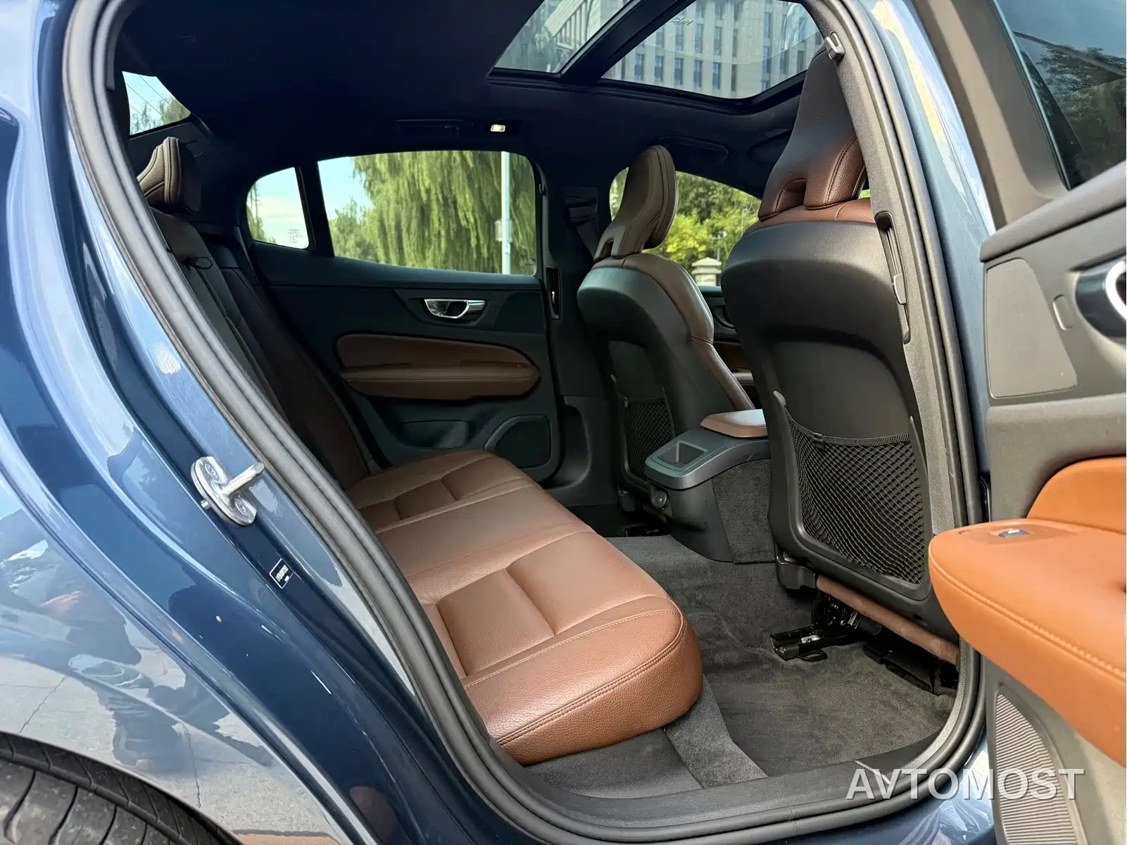 Volvo S60 2023 B4 Smart Vision Luxury Edition — фото 12