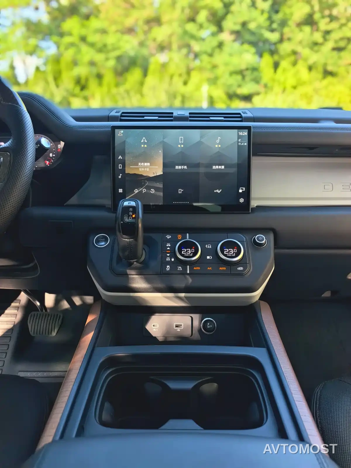 Land Rover Defender 2023 Model 110 3.0T P400 X-DYNAMIC HSE — фото 20