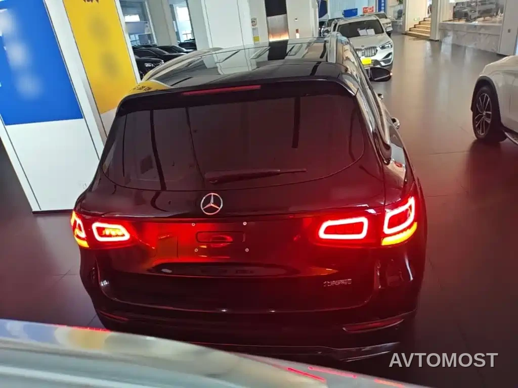Mercedes-Benz GLC 2022 Facelift GLC 260 L 4MATIC Dynamic — фото 6