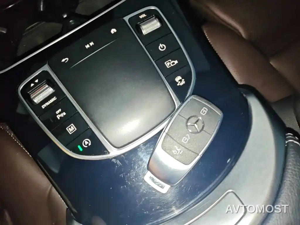 Mercedes-Benz GLC 2022 Facelift GLC 260 L 4MATIC Dynamic — фото 9