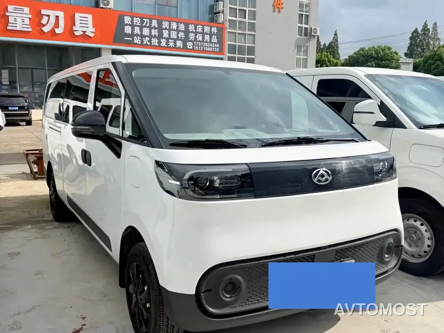 SAIC Maxus Dana V1 2025 Model V1+ Long Wheelbase Low Roof Multi-purpose Version (62kWh)