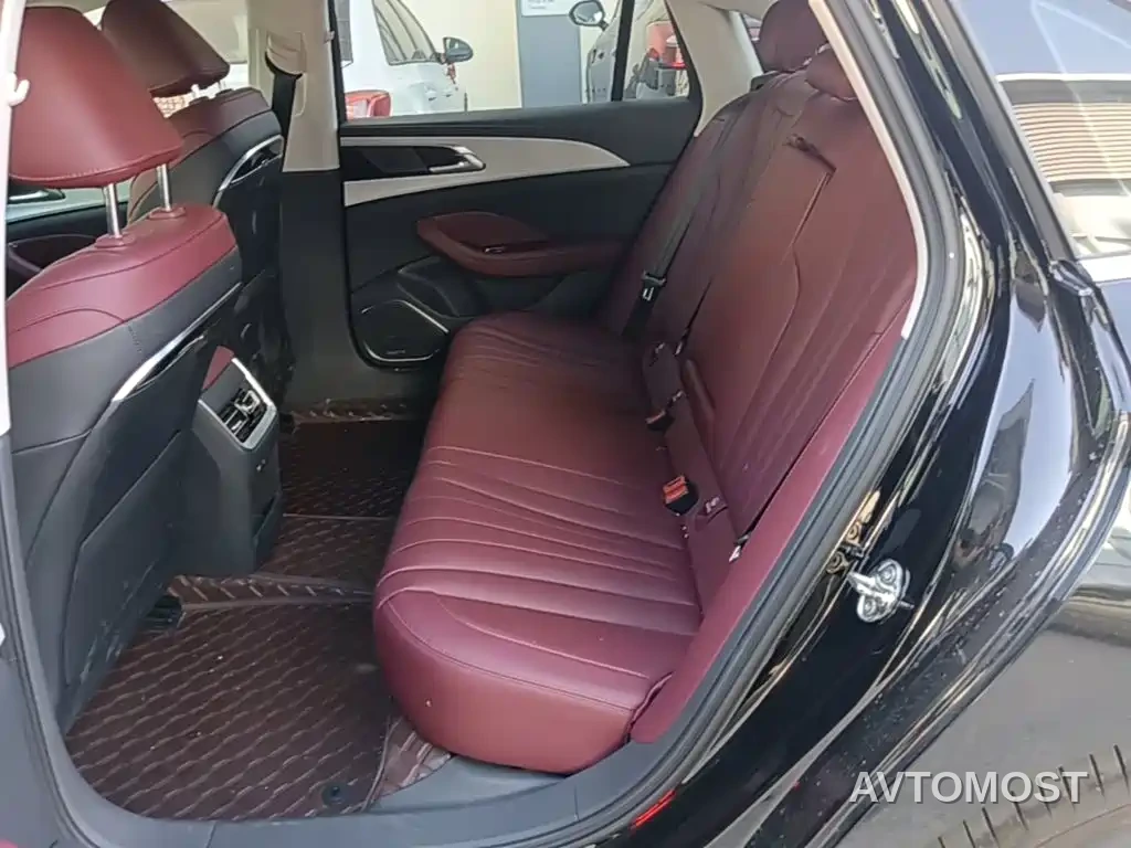 Hongqi H5 PHEV 2025 130 Super Hybrid Edition — фото 16