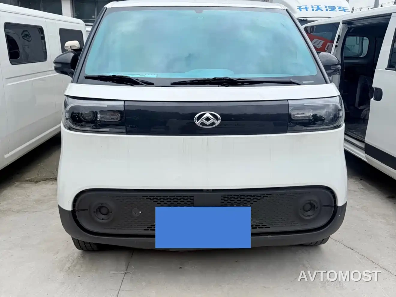 SAIC Maxus Dana V1 2025 Model V1+ Short Wheelbase Low Roof Multi-purpose Version (42kWh) — фото 3