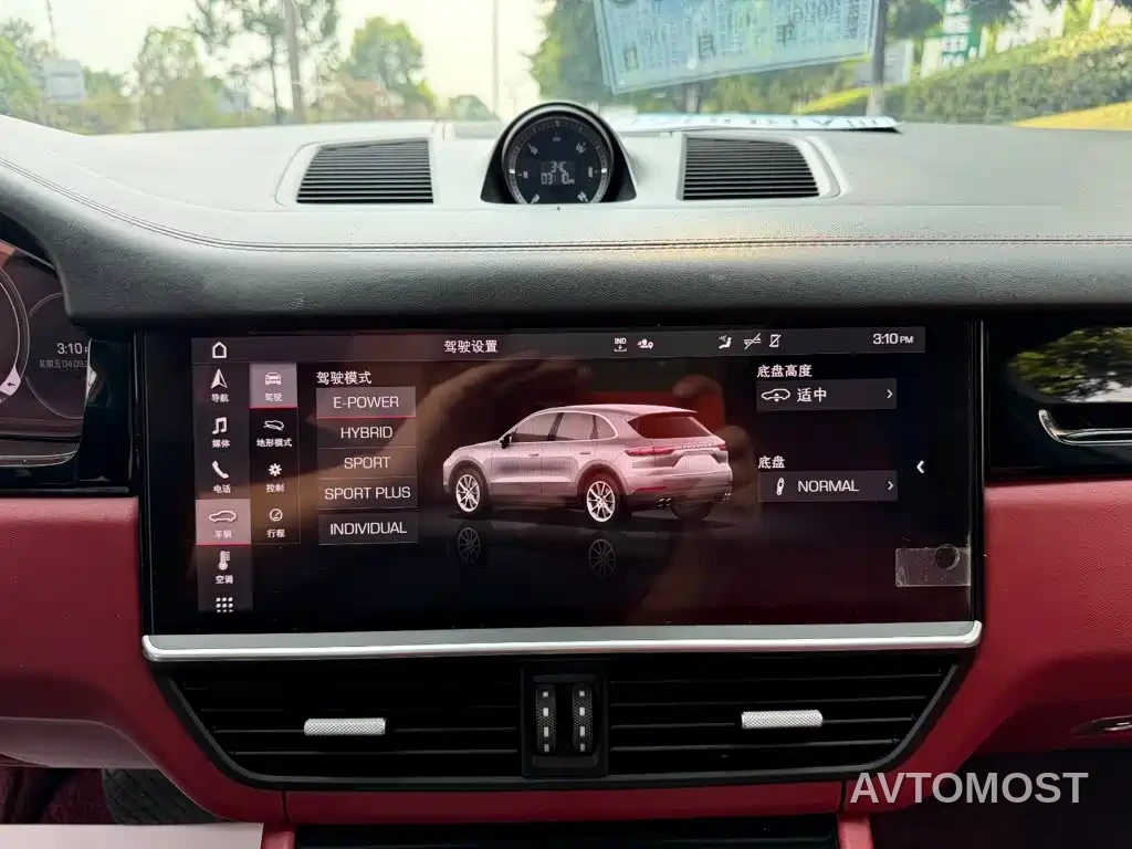 Porsche Cayenne New Energy 2021 Cayenne E-Hybrid 2.0T — фото 10