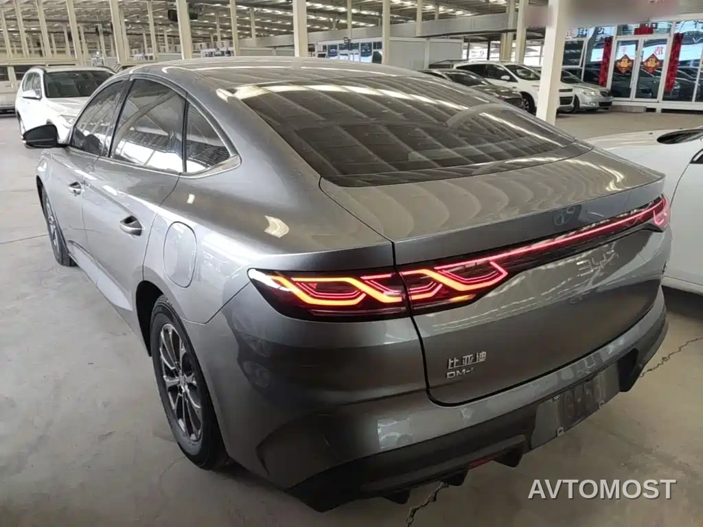 BYD Qin L 2024 DM-i 80KM Leading Edition — фото 3
