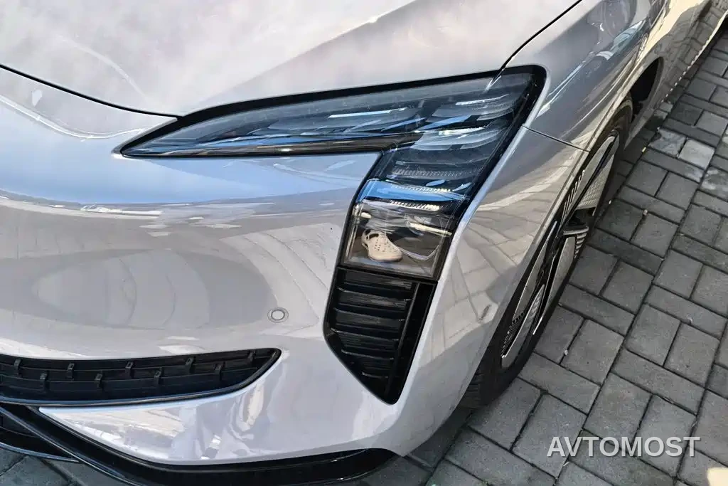 Hongqi EH7 2025 640 AWD Smart Selection Edition — фото 5