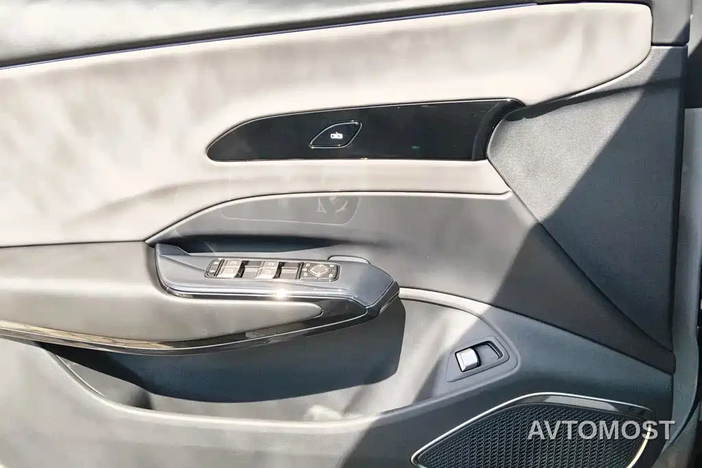 Hongqi EH7 2025 640 AWD Smart Selection Edition — фото 7