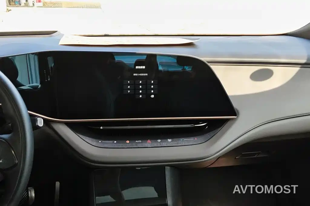 Hongqi EH7 2025 640 AWD Smart Selection Edition — фото 12